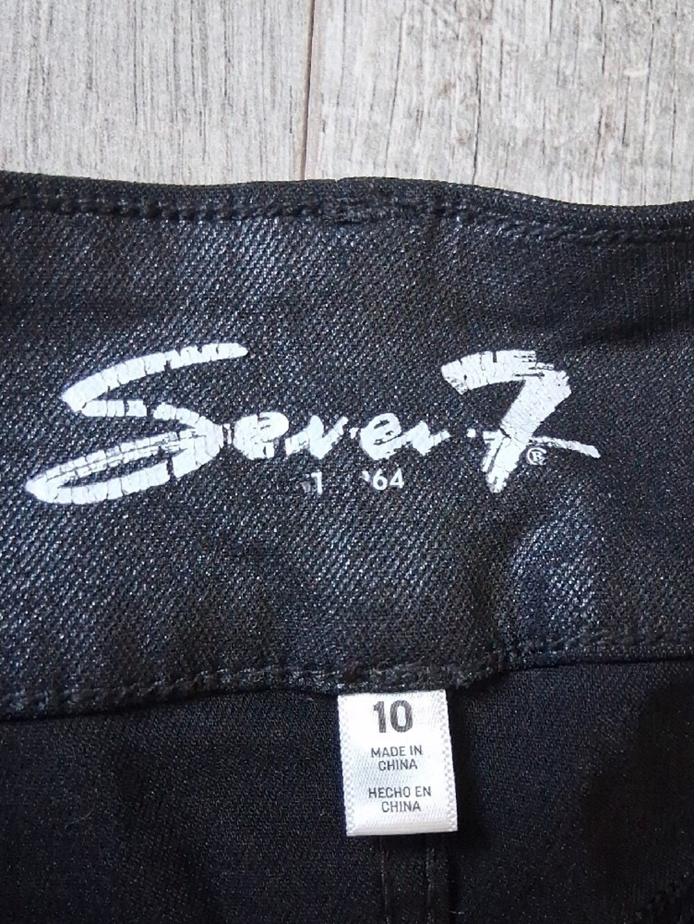 Seven7 Black Coated Skinny Jeans Faux Leather Look Size 10 - Picture 3 of 9